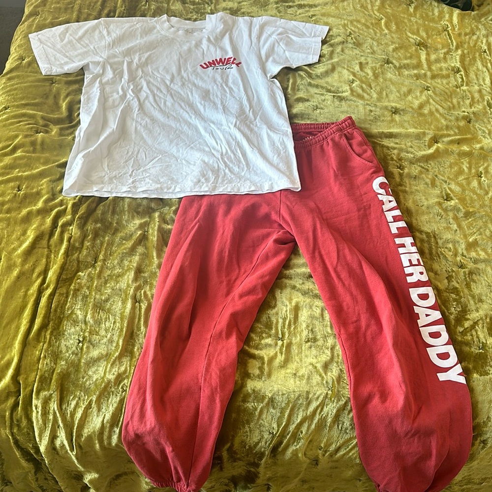 Call her daddy joggers and tour tshirt set